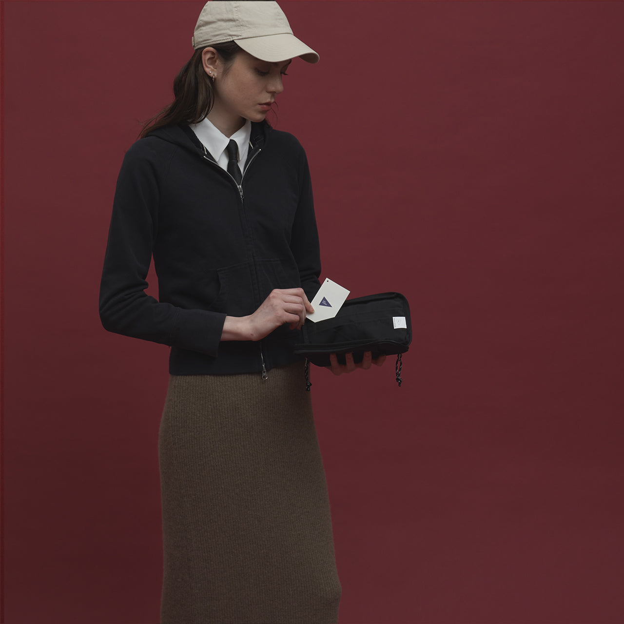kate ケイト ウォレット ポーチ 財布 パスポートケース erieworks エリーワークス